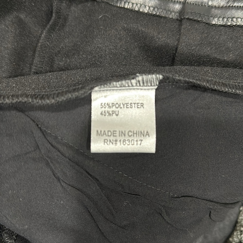 Princess Polly Black Love Club Pleated Faux Leather Pants size 2 - Picture 7 of 7